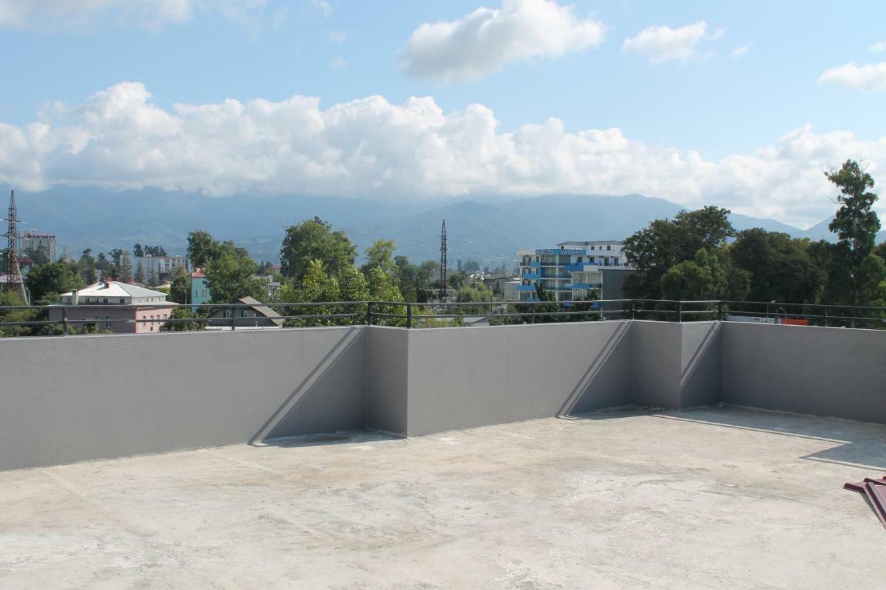 Femily Hotel In Batumi Mareti Str 2 외부 사진
