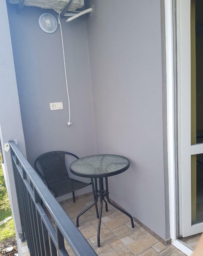 Femily Hotel In Batumi Mareti Str 2 외부 사진